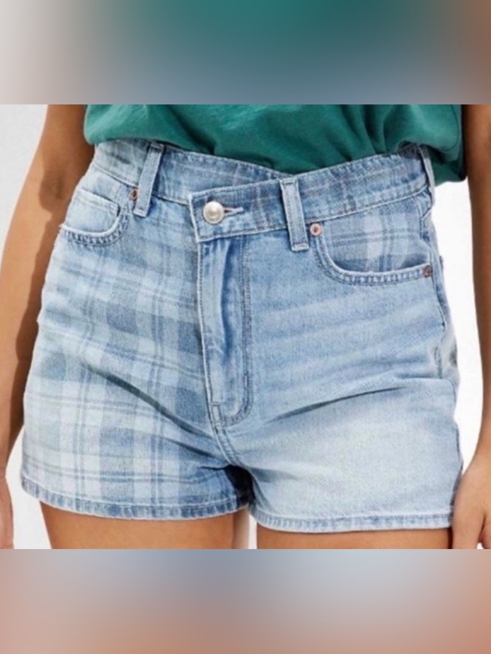 American Eagle Plaid Two-Tone Denim Highest Rise Mom Shorts sz 6